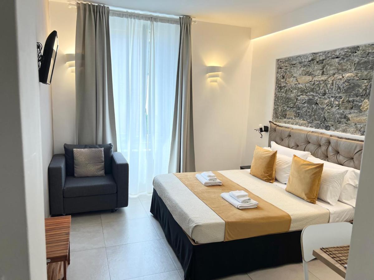 Sunset Rooms ลาสเปเซีย ภายนอก รูปภาพ